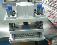 手(shou)撕口(kou)切虛(xu)線機(ji)